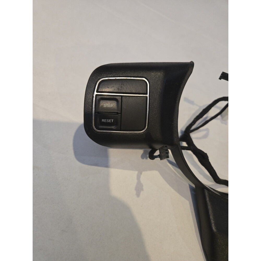 2011 - 2017 JEEP COMPASS Steering Wheel Audio Radio Control Switch OEM - Picture 2 of 5